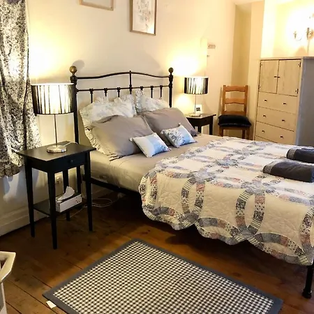 Holiday Petite Maison Bleue Feriehus Puy-lʼÉvêque
