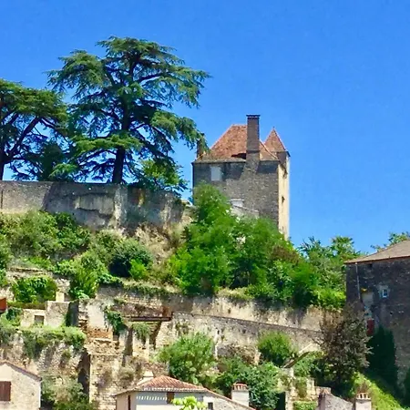 Holiday home Holiday Petite Maison Bleue Puy-l'Eveque